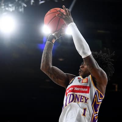 Sydney Kings deliver big blow to NBL reigning champions