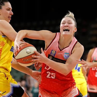 Third quarter magic helps Perth see off WNBL champions