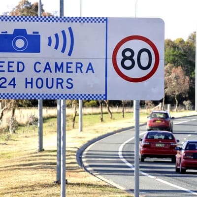 Secret speed cameras urged for road crash black spots
