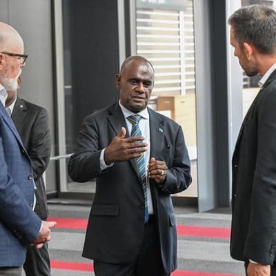 Pacific leader seeks investment, Australia eyes defence