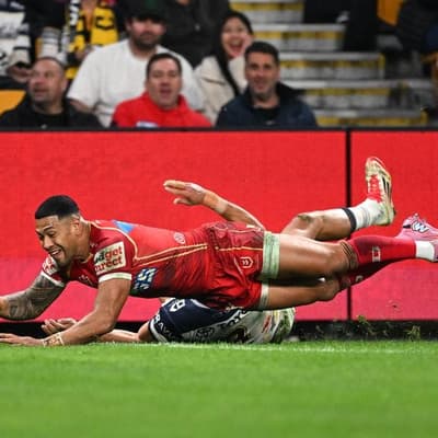 'Love to stay': Isaako wants new Dolphins deal done