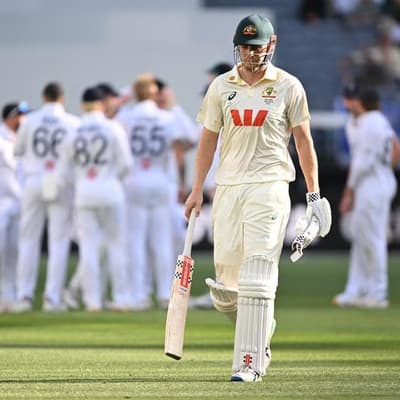 Australia collapse as quicks dominate Ashes opening day