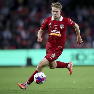 Rampant Reds again enjoy ALM home comforts