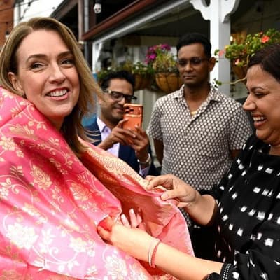 Little India trip for new leader on journey for votes