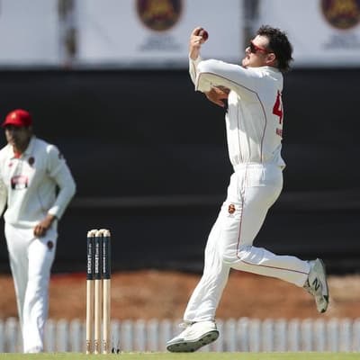 SA in command of WA in Sheffield Shield