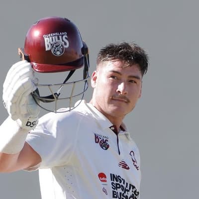 Renshaw hits third Shield century of summer for Bulls