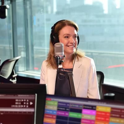 'Be ambitious': new Liberal leader gets stuck in