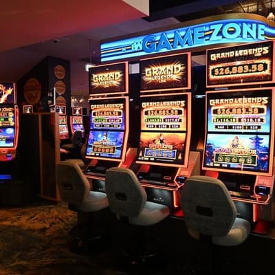 Pokies shutdown period 'bare minimum' reform effort