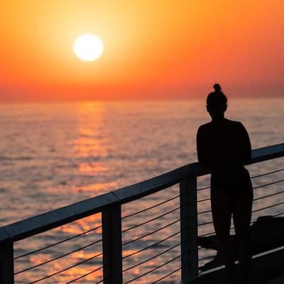 Energy costs force most renters to swelter over summer