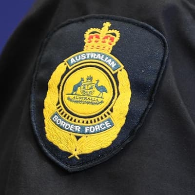 'Well dressed' foreign arrivals found near outback town