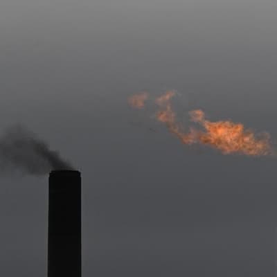 Reserve gas, reduce prices, union tells government