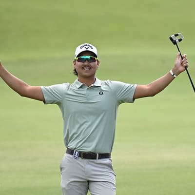 Aussie stars light up the Open as McIlroy hangs tough