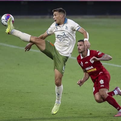 Roar striker's last-gasp ALM match-winner sinks Reds