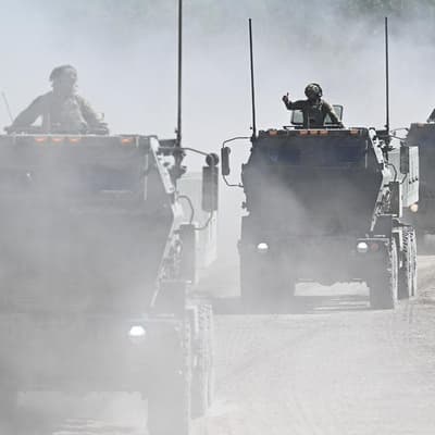 Australia facing US pressure to fire up military spend