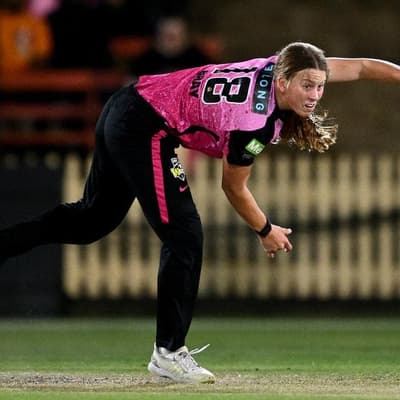 Sydney Sixers' teen star sidelined with back injury
