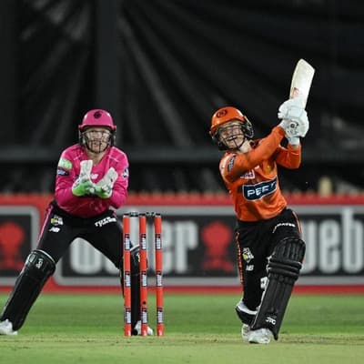 Negotiator Mack a big deal in Perth WBBL final bid