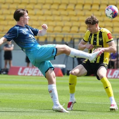 Jets' brutal burst brings down Phoenix in A-League Men