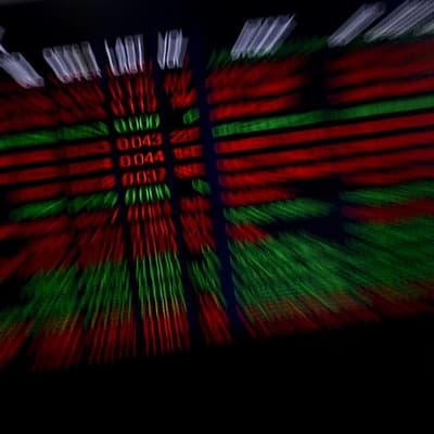 Aussie shares fade for third day, gold stocks rally