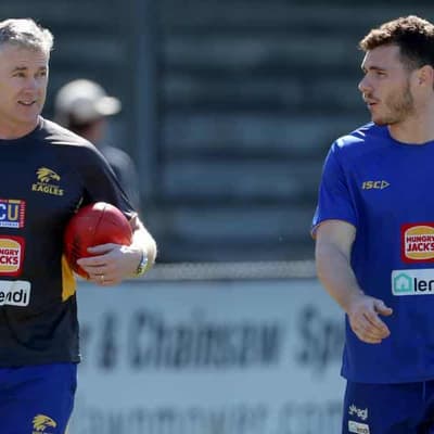 Shuey backs Eagles coach Simpson amid sacking calls