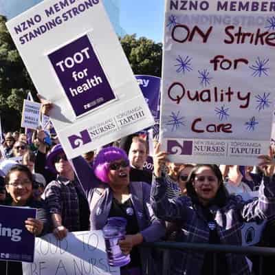 Health minister wrong on nurses' pay comparison