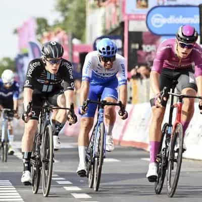 Matthews pipped at the line for second Giro stage win