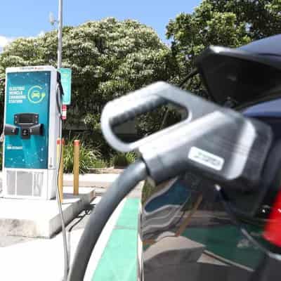 Queensland drives electric car-charging highway further