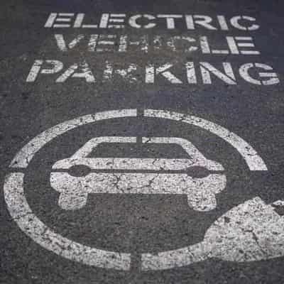 Apartment dwellers face electric car-charging dilemma