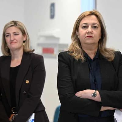 Premier tours new hospital in pre-budget health blitz