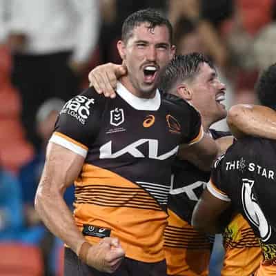 Oates return gives Broncos boost ahead of Sharks clash