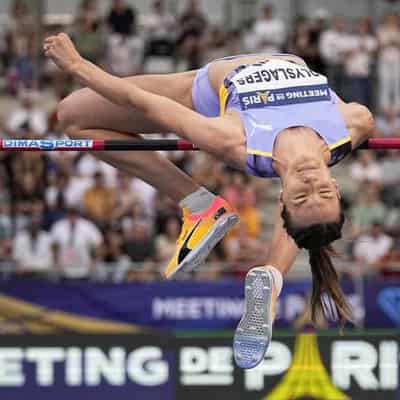 Wins for Olyslagers and Kennedy at Paris Diamond League