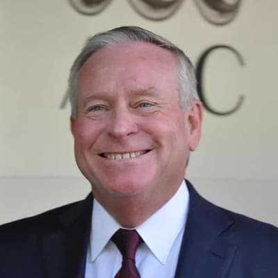 Former premier shares national stage with comedy legend