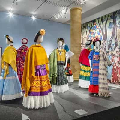 Colourful love of Frida and Diego on show in Adelaide