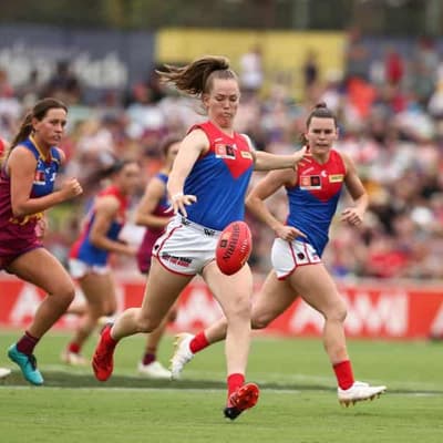 Longer AFLW quarters to give scoring a boost