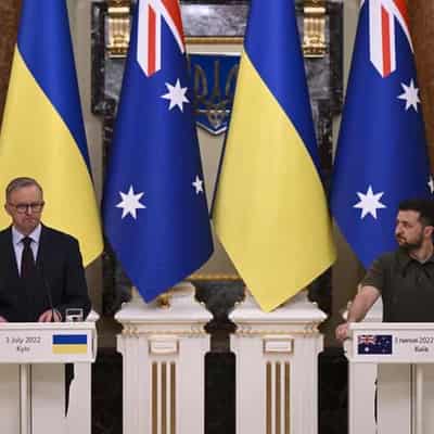 PM flags Zelenskiy meet amid calls to lift Ukraine help