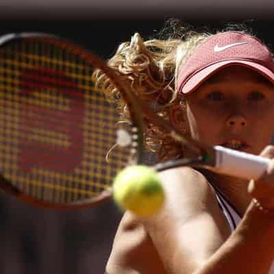 Andreeva wins to extend her Wimbledon episode