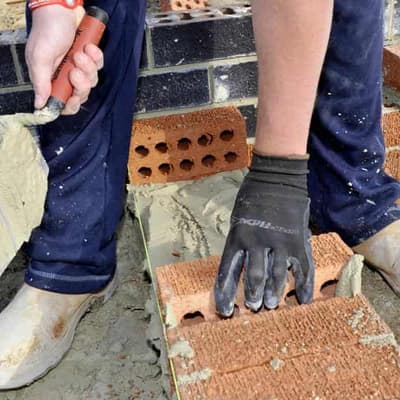 Tradie trial to help detained youths make fresh start