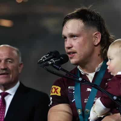 Queensland prop Cotter receives Wally Lewis Medal