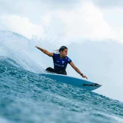 Molly Picklum downed by Peterson in J-Bay WSL final