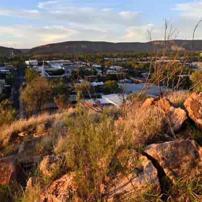 Alice Springs takeaway alcohol restrictions extended