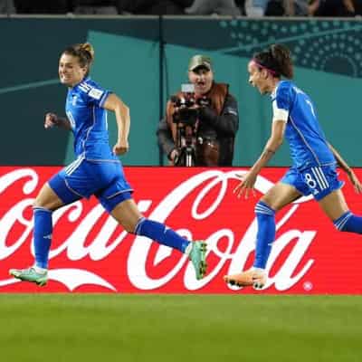 Girelli's late header seals Italy win over Argentina