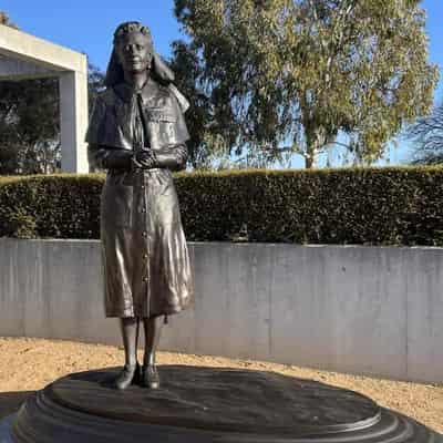 Story of military nursing set in bronze at war memorial