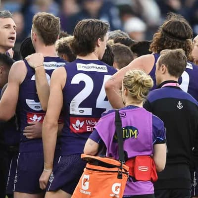 Dockers coach Longmuir keen to keep squad together