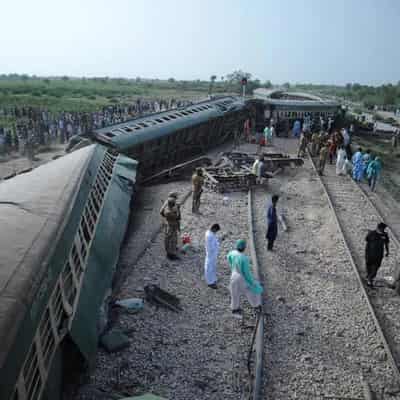 Pakistan train derailment death toll rises to 30