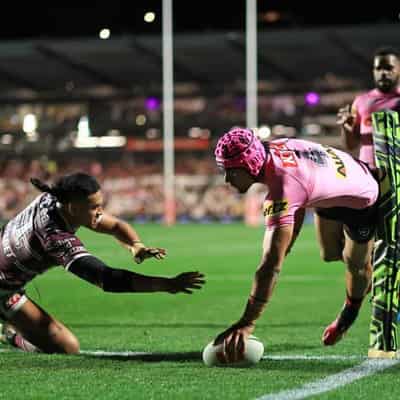 Clunky Panthers end Manly's NRL finals hopes