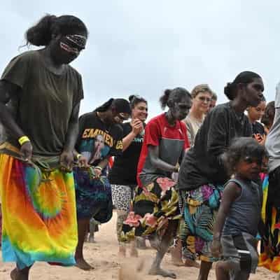 Garma festival showcases image of walking in two worlds