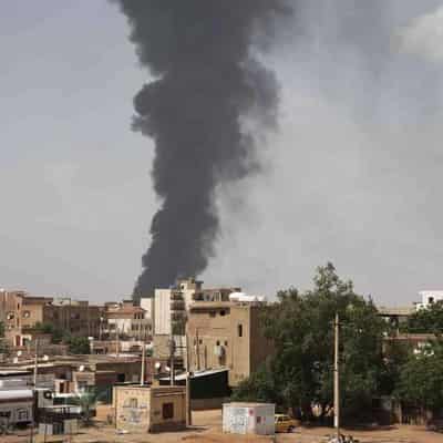 Fighting flares in Sudan amid fears of new civil war