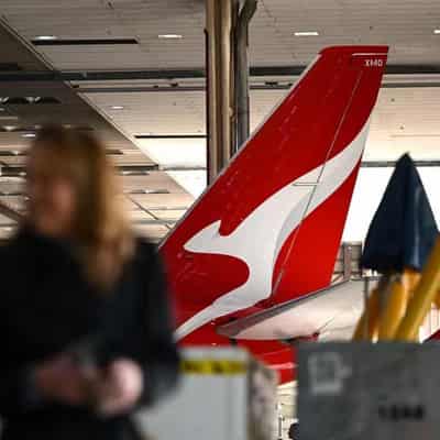 Pilot ordered to rewrite Qantas discrimination claim