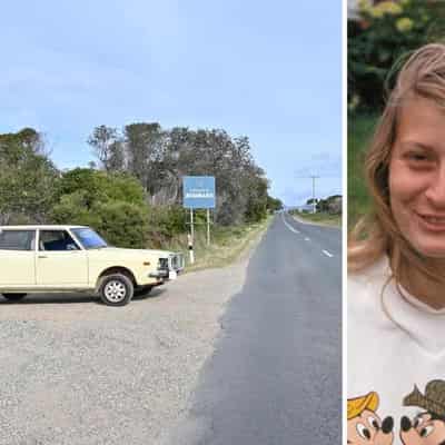 New police searches in unsolved tourist beach murder