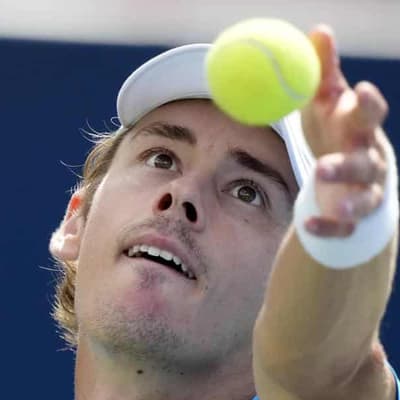Hungry de Minaur carries siege mentality into US Open