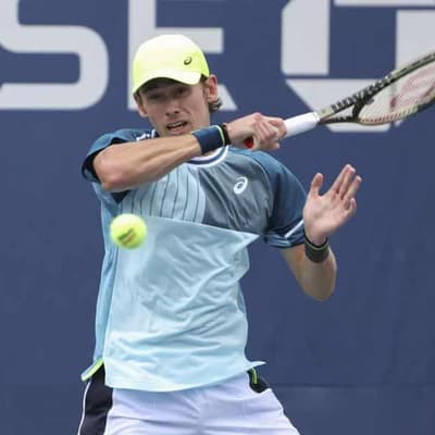 De Minaur powers into US Open third round once again